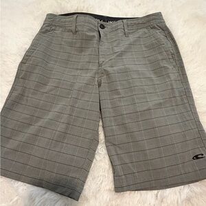 O'Neill Men's Gray Plaid Flat Front Shorts